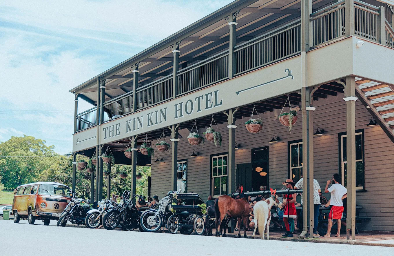 By Earth and Ocean accommodation on your bike trip in Kin Kin